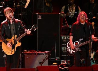 Goo Goo Dolls cancel rest of Canadian tour due to pneumonia diagnosis