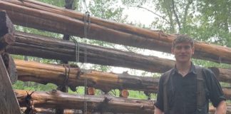 Texan student building log cabin by hand to experience how 'early America' was built goes viral on TikTok