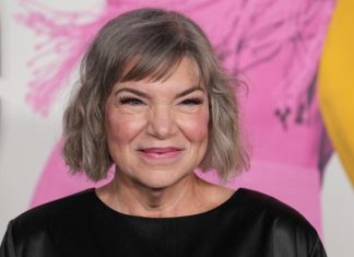 'The Facts of Life' star Mindy Cohn reveals cancer diagnosis